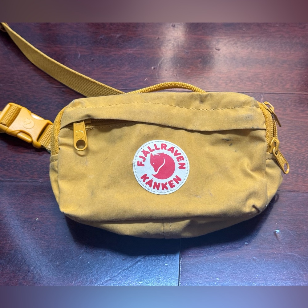 Fjallraven Kanken Hip Pack in Yellow